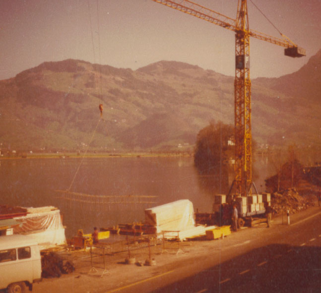 Construction d'un restaurant au bord du lac